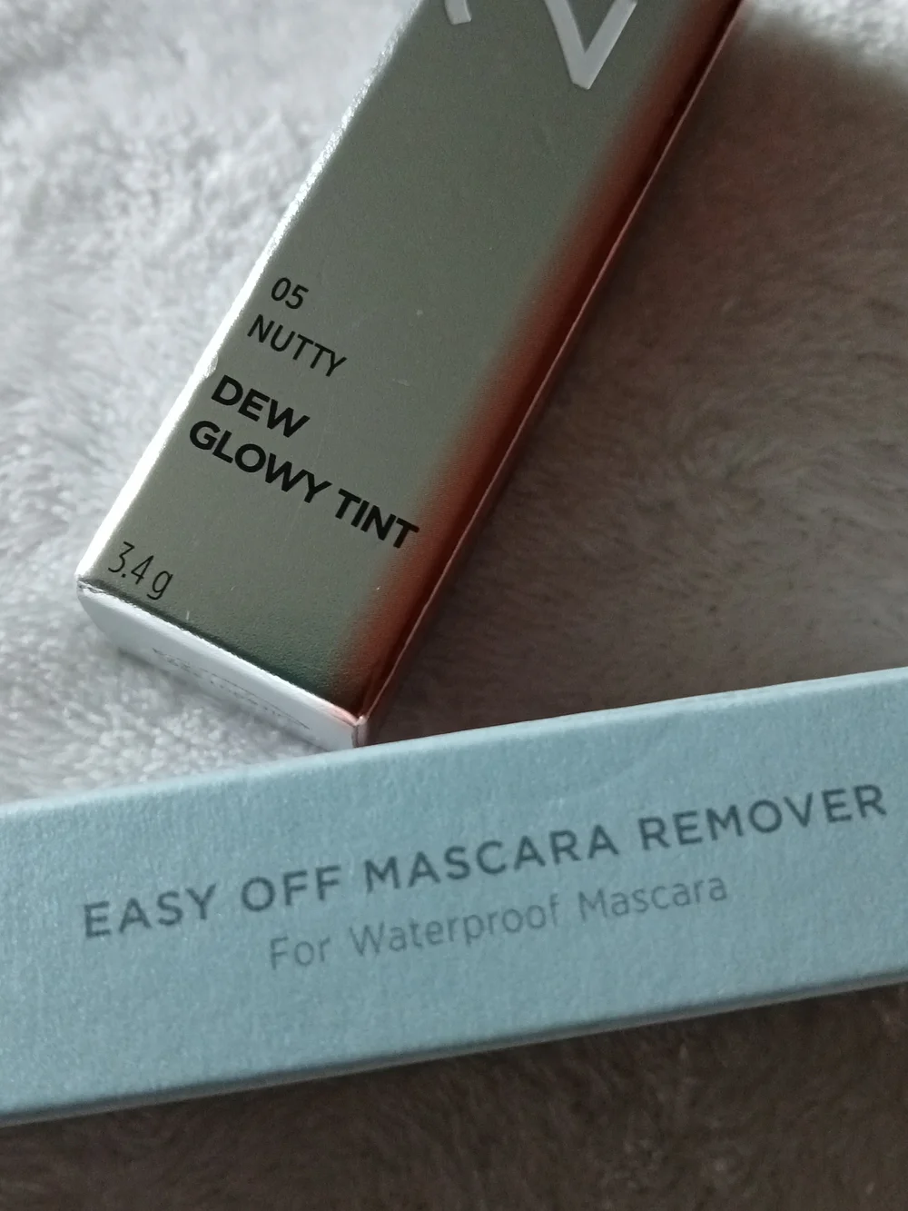 2aN Bundle - Dew Glowy Lip Tint [Nutty Brown] & Easy Off Mascara Remover NIB